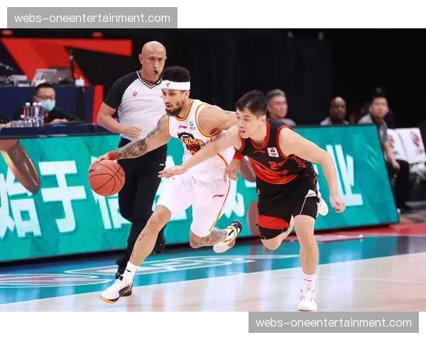 比赛结果：北京北控凭借末节坚实的低位防守，以89-85险胜深圳马可波罗