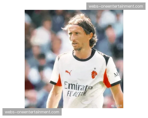 特写:老将莫德里奇替补登场策动绝杀,赛后独自加练保持状态 特写:老将莫德里奇替补登场策动绝杀,赛后独自加练保持状态